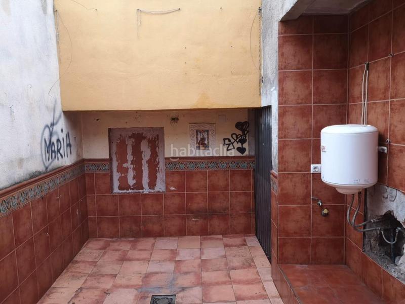 Foto 80a516b5-4d03-4eaa-84e4-d232bf89b030. Casa en avenida gerena 14a casa en venta en Guillena pueblo Guillena