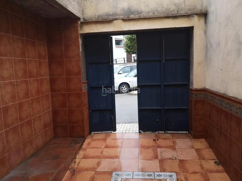 Foto a21d963f-c5cf-44d6-9d85-e8dde9eeab8f. Casa en avenida gerena 14a casa en venta en Guillena pueblo Guillena
