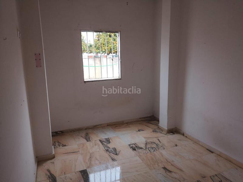 Foto bcc8efcc-3e6c-4024-99dc-6d2ee622bb81. Casa en avenida gerena 14a casa en venta en Guillena pueblo Guillena