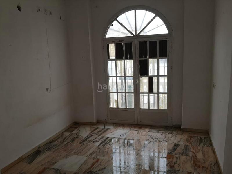 Foto fe6c2f15-b7f7-4ec4-8053-fc3052ab83e1. Casa en avenida gerena 14a casa en venta en Guillena pueblo Guillena