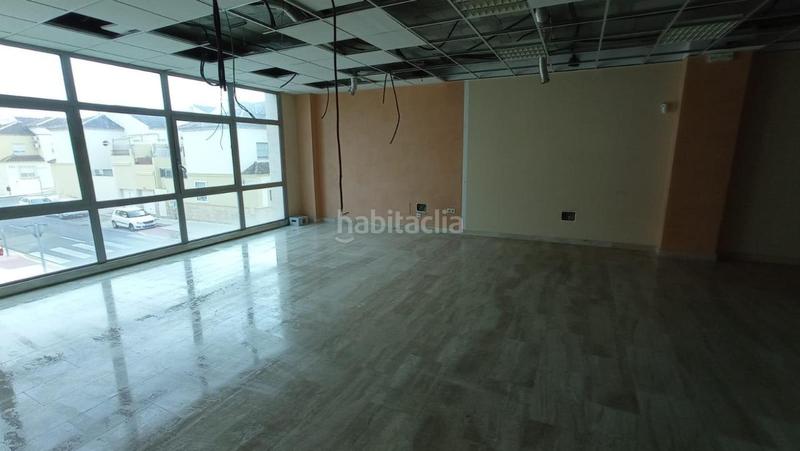 Foto fc6d9b68-779f-4f04-b67c-d9c85caba62a. Office space in Nueva Alcalá Alcalá de Guadaira