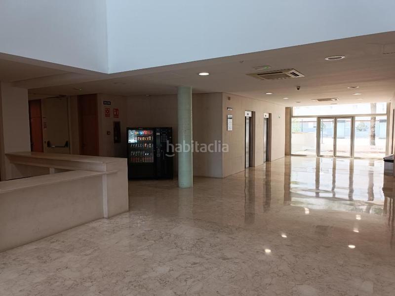 Foto e933e6f4-5eb2-4506-a106-0245f8c62734. Office space in Avenida Juan Diego Bormujos
