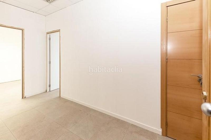 Foto 62a06cf3-1399-495b-80b4-deefa0f7a53d. Oficina amb aparcament a Avenida Juan Diego Bormujos