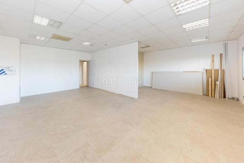 Foto 68719ae7-5dd9-4390-81cf-3ed2d828b304. Oficina amb aparcament a Avenida Juan Diego Bormujos