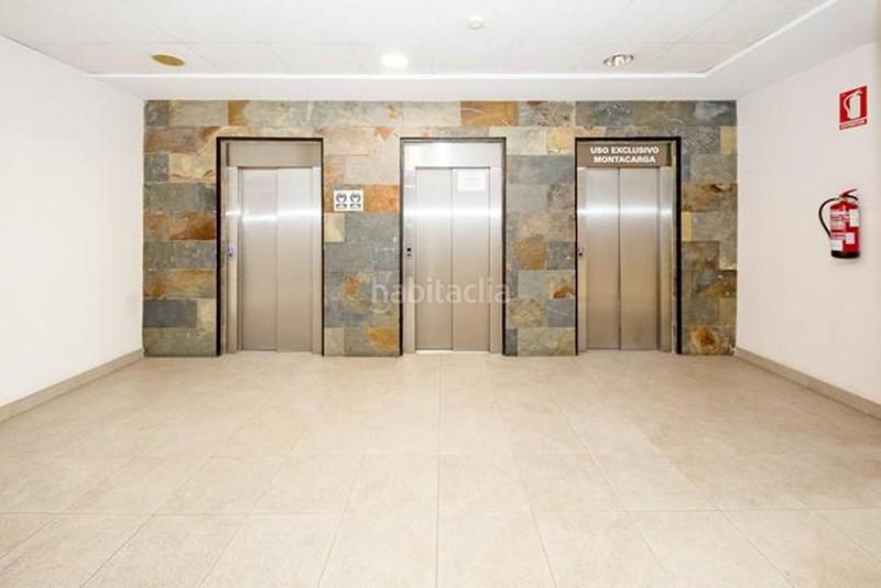 Foto dd568fef-c12c-4e6d-baba-c56d01e1f77d. Oficina amb aparcament a Avenida Juan Diego Bormujos