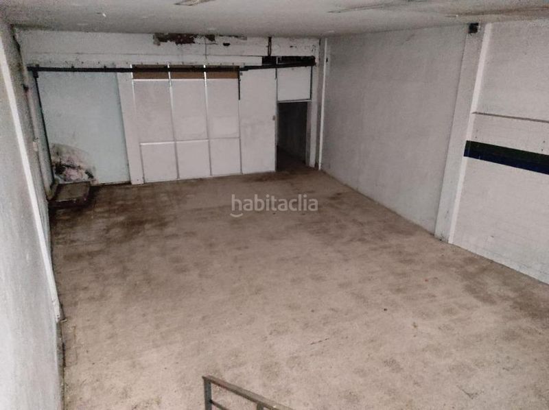 Foto b2358268-58a4-42ee-a9cb-0a8c138d5a5b. Local comercial a Centro Alcalá de Guadaira