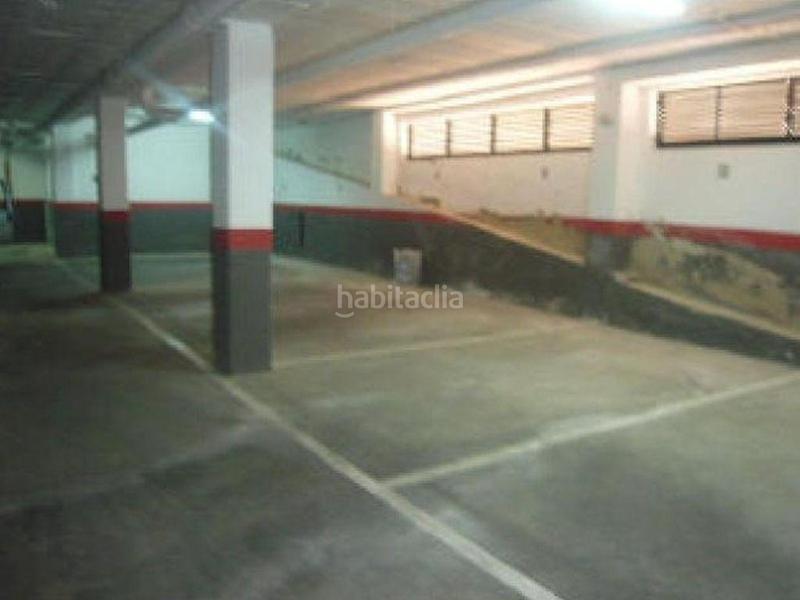 Foto 420bb3c9-f21d-4f84-9cbd-b6152084aee4. Autoparkplatz in Gines