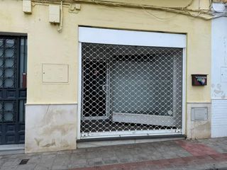 Local Comercial a Calle Alcalá y Ortí