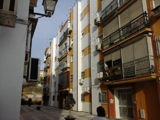 Pis  Calle virgen de las angustias. Gran oportunidad piso en san juan de aznalfarache