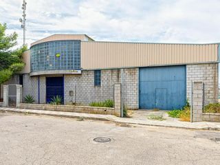 Capannone industriale  Calle las calquillas. ¡gran oportunidad!  en alcala del rio conjunto de oficinas en ve