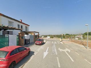 Reihenhaus  Calle federica montseny. Oportunidad casa unifamiliar en zona tranquila en cantillana, se