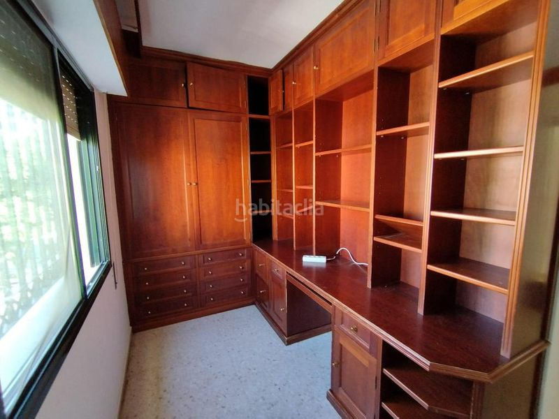 Foto b65361a6-8359-44ae-9b2c-f7eaa406cce8. Casa adossada a colores - entreparques Sevilla