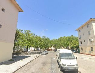 Flat  Calle viento del pueblo. Gran oportunidad piso en zona sur de sevilla