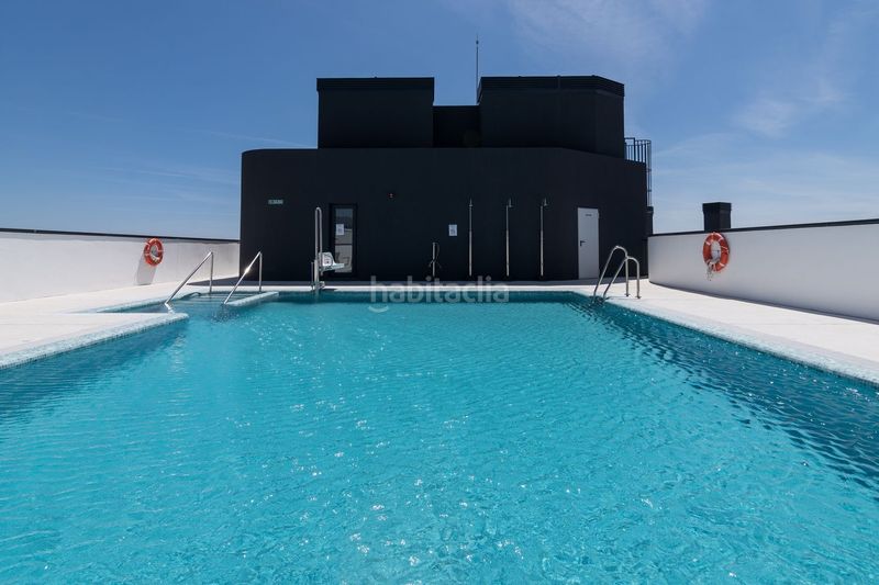 Foto 48d36b4f-8429-4ded-a510-1cb8edb075c8. Rent flat with pool in Martiricos - La Roca - La Rosaleda Málaga