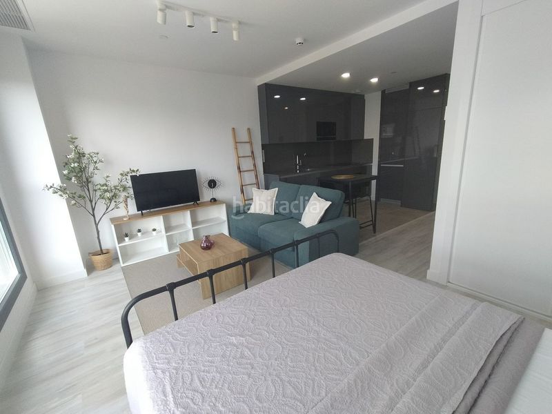 Foto 5af1ee6e-e648-49c6-9909-467489203d4a. Rent flat with pool in Martiricos - La Roca - La Rosaleda Málaga