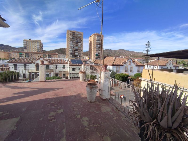 Foto 260860e3-f549-42fc-b151-13f5a17453f8. Chalet in Barrio de Ciudad Jardín Málaga