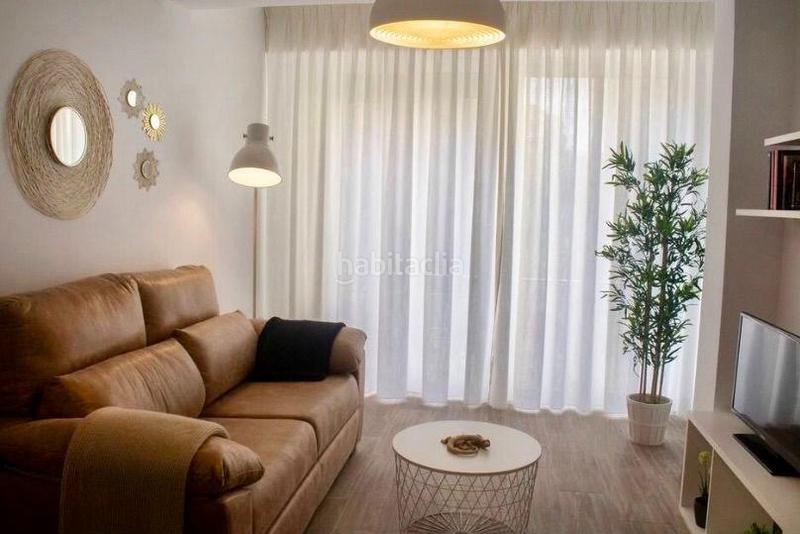 Foto 5a2ef83b-384b-451a-8e54-3c341a387303. Alquiler piso totalmente reformado frente a la catedral en Málaga