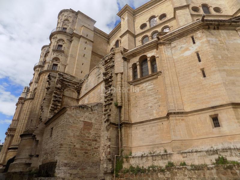 Foto cfa069aa-7ceb-4bd7-a17a-f3e7b3b3aec8. Alquiler piso totalmente reformado frente a la catedral en Málaga
