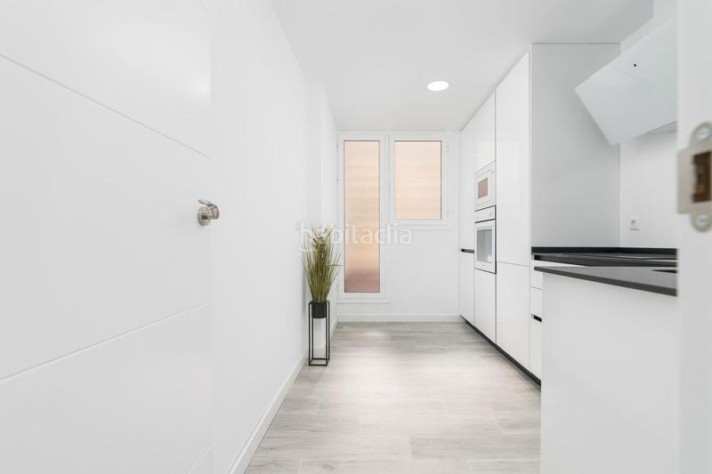 Foto 99918961-9e66-4bb1-abe2-2d30c9b1e1e7. Alquiler piso en Parque Ayala - Jardín de la Abadía - Huelín Málaga