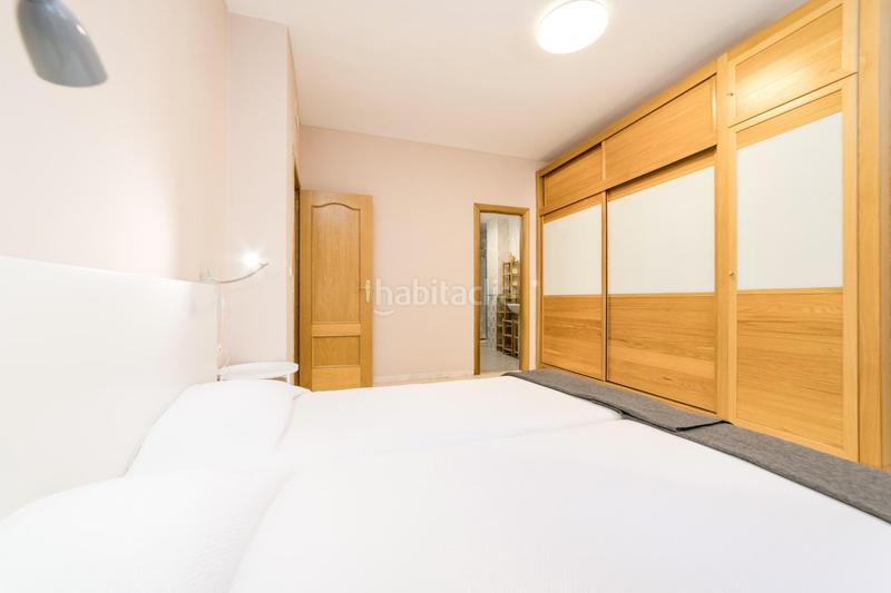 Foto 582f9da7-a95b-4646-85a5-321fb7b2b073. Alquiler ático atico con terraza de 100 m2 centro en Málaga