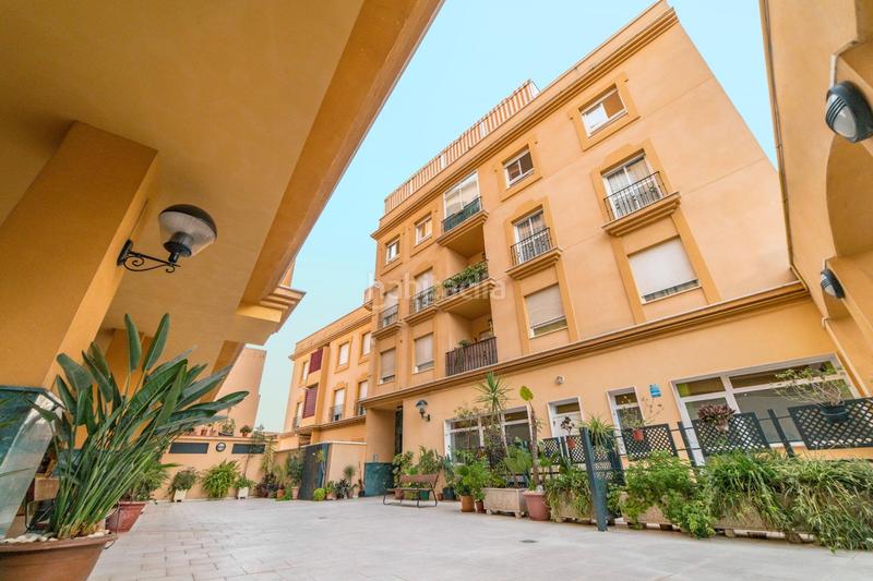 Foto d7ab059f-9efb-4960-b1a2-8787b8aa0380. Alquiler ático atico con terraza de 100 m2 centro en Málaga