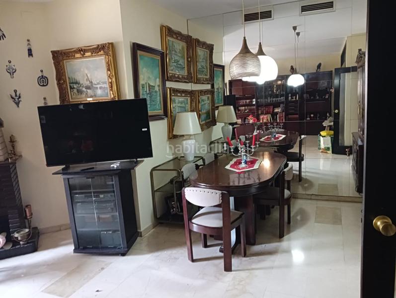 Foto 8946556f-b7c7-459d-b775-2f6e89aa91f4. Piso  amplio con piscina y parking, zona avenida andalucía en Málaga