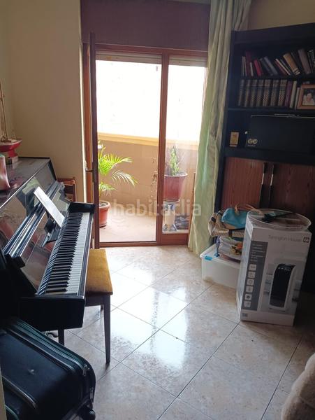 Foto 91ec51c0-724c-496b-81bb-d859e8019f35. Piso  amplio con piscina y parking, zona avenida andalucía en Málaga