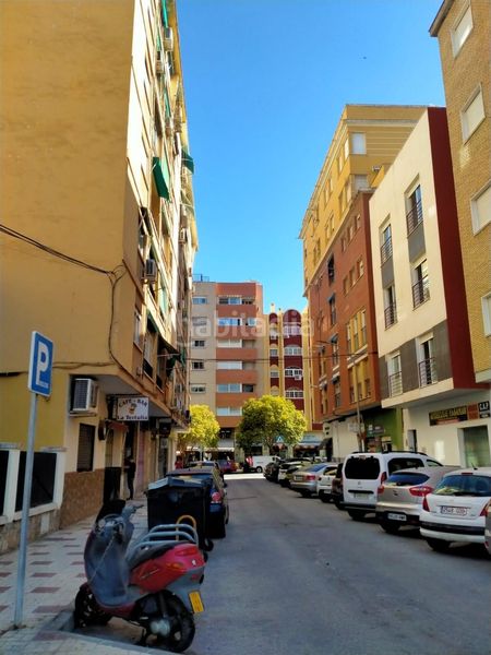 Foto bd889433-b420-4411-a1fd-1523ee6a6fe9. Edificio in Los Castillejos - La Trinidad Málaga