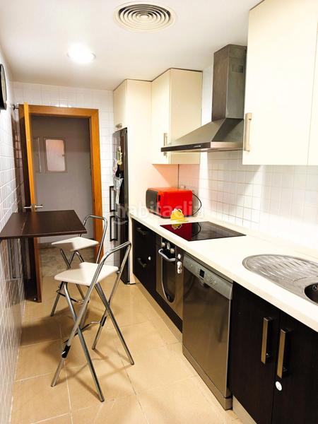 Foto c6f06f3c-d829-43ff-8d51-840c09391f64. Appartement avec parking piscine dans Parque Ayala - Jardín de la Abadía - Huelín Málaga