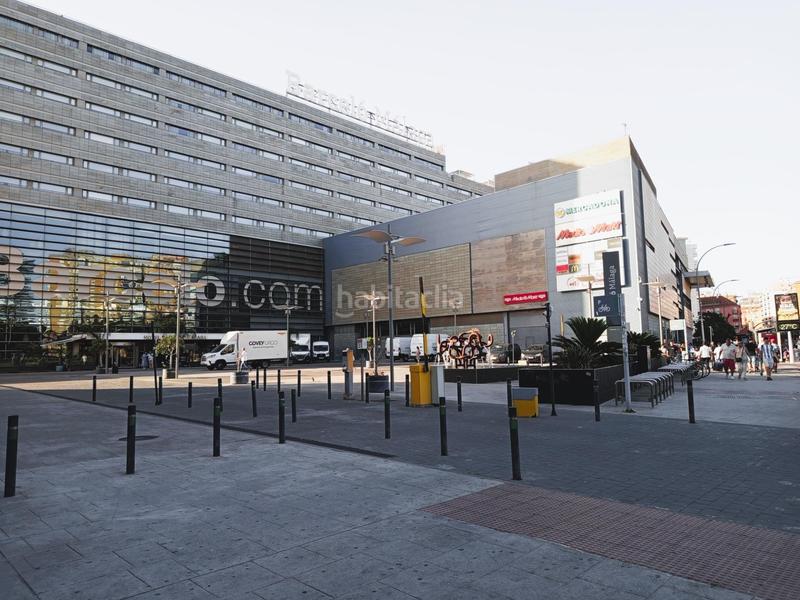 Foto f9ce64a9-885a-4151-888e-c68dc7c46eb6. Appartement avec parking piscine dans Parque Ayala - Jardín de la Abadía - Huelín Málaga