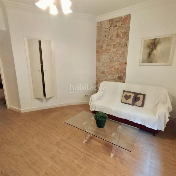Foto 1b10c5c5-b935-4ccb-a24c-7cbc0f52c231. Piso  en el molinillo de 3 dormitorios en El Molinillo - Capuchinos Málaga