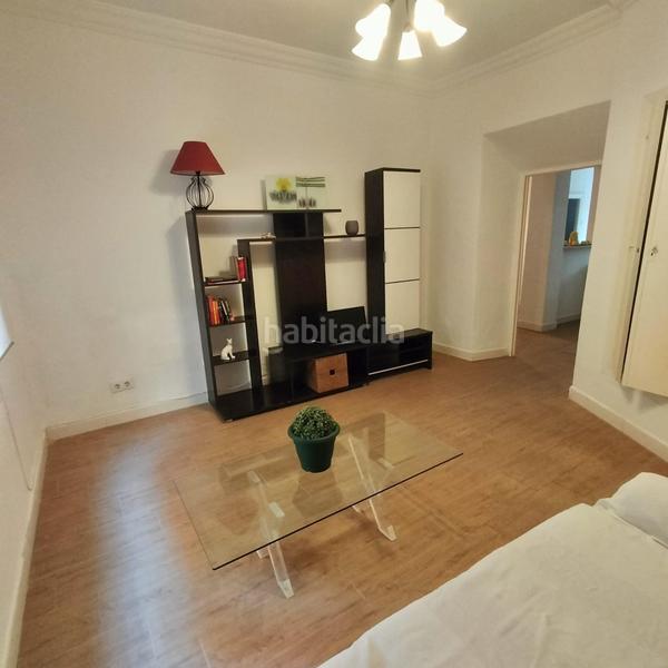Foto 5774e7b2-39d9-443a-a66c-c998d61b7bb9. Piso  en el molinillo de 3 dormitorios en El Molinillo - Capuchinos Málaga