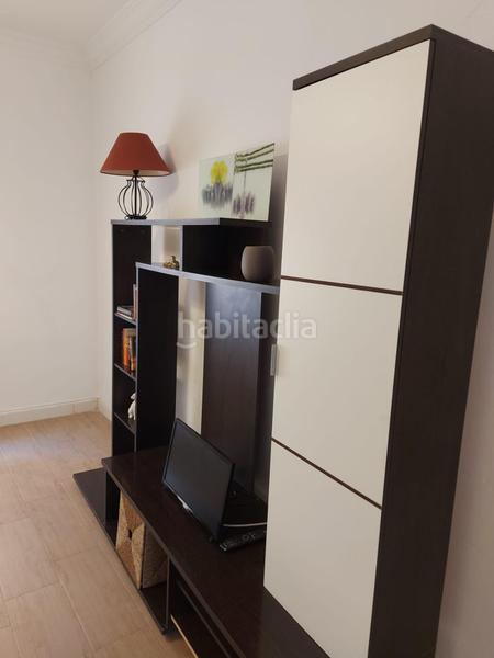 Foto c286cba2-fa6a-43c9-ab11-ccb89d58ba32. Piso  en el molinillo de 3 dormitorios en El Molinillo - Capuchinos Málaga