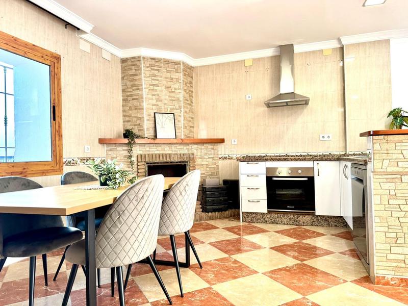 Foto 7f6a4a0a-f9fb-4bcc-9b49-656e26e4c669. Piso estupenda oportunidad de compra!!! en Santa Isabel Málaga