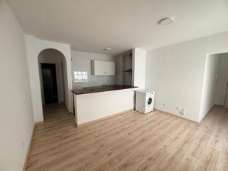 Appartement à La Trinidad. Apartamento con parking muy luminoso