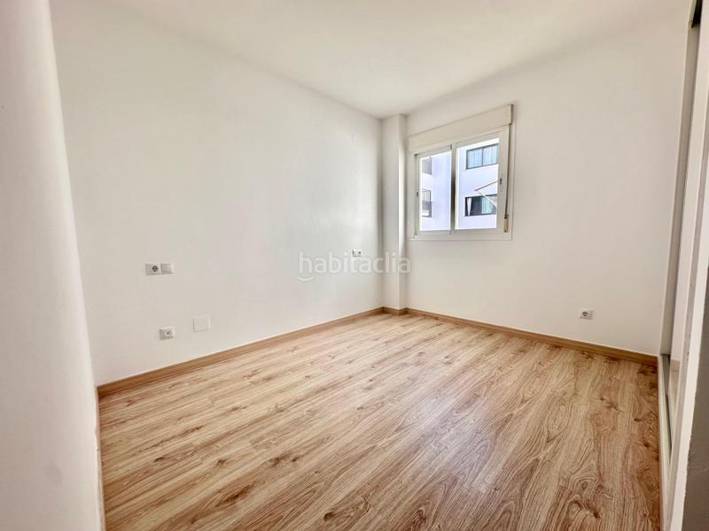 Foto b61c47b4-d1f7-4414-a3cd-4ff0e8632cd8. Pis amb aparcament a La Trinidad Málaga