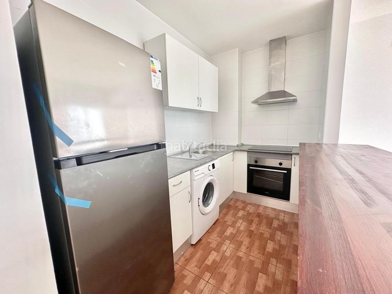 Foto f59fc240-1615-430e-b2e5-aa3aaf2a9e40. Pis amb aparcament a La Trinidad Málaga