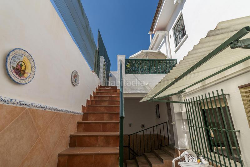 Foto 3122b92d-b223-4fd5-b032-5c3981476b62. Casa adosada preciosa casa en venta junto a teatinos!!!!! en Málaga