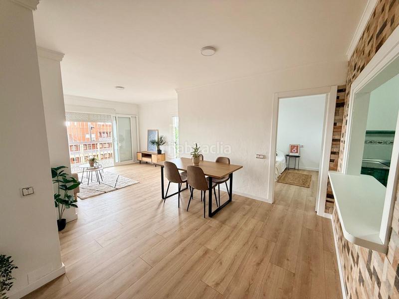 Foto 54f1aaa9-db25-44fd-b7b4-62b17fb63a9c. Pis amb piscina a Loma de los Riscos Torremolinos