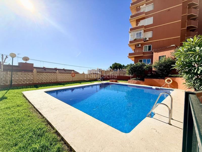 Foto 6214e3cc-7a9c-4870-a1fa-c5f6d9024000. Pis amb piscina a Loma de los Riscos Torremolinos