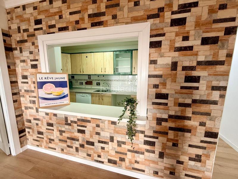 Foto 79d17917-ec41-4b3c-be4f-45f854bb45c7. Pis amb piscina a Loma de los Riscos Torremolinos