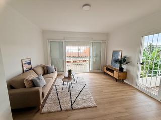 Pis a Loma de los Riscos. Piso con piscina en torremolinos