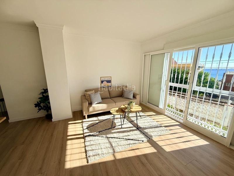 Foto b01e2a39-bd67-404b-8cc7-024925cb8d88. Pis amb piscina a Loma de los Riscos Torremolinos