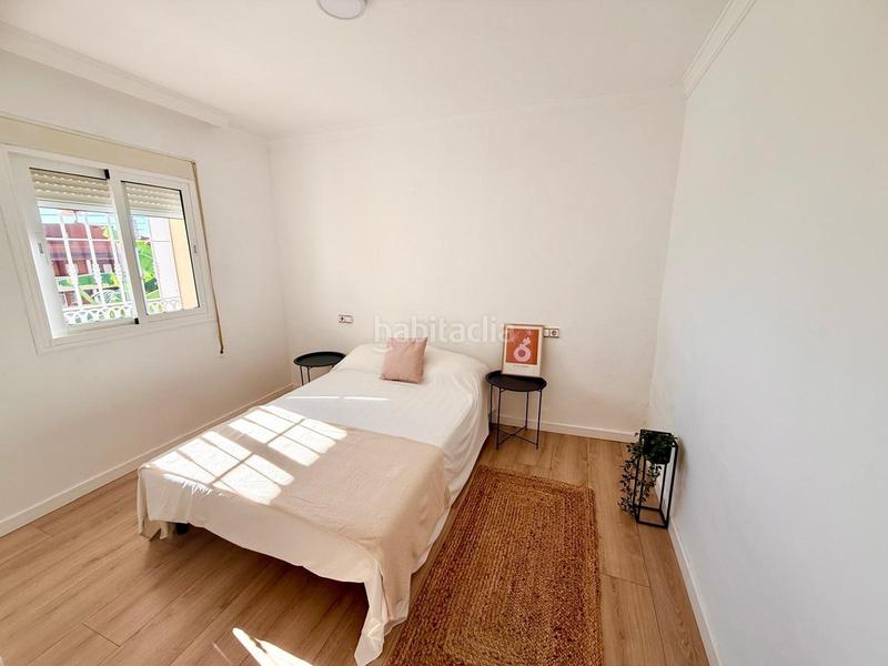 Foto b05edc32-9697-492a-ba8d-ffdee0aa4438. Pis amb piscina a Loma de los Riscos Torremolinos