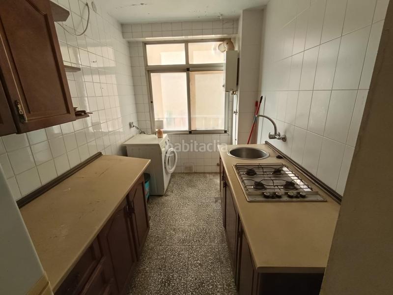 Foto 208af78a-4288-43f8-8744-aa5a22cb75d5. Pis a Parque Victoria Eugenia Málaga