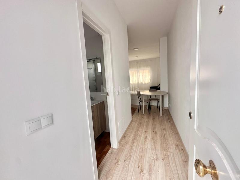 Foto fa5224f3-4e80-46e4-adca-ec23d1b5b3ba. Lloguer estudi amb aparcament a Parque Victoria Eugenia Málaga