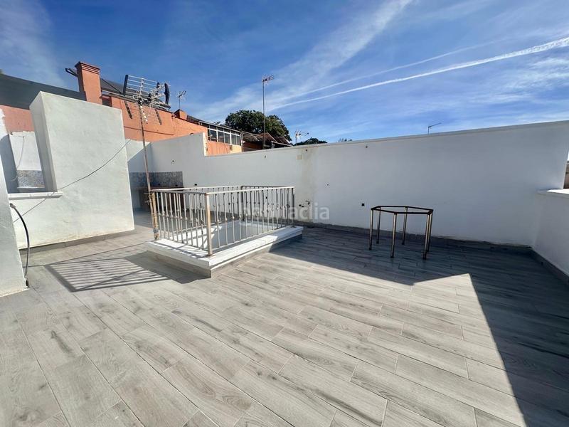 Foto f87e4d20-4472-4166-ab16-50ab8f943d2b. Casa  con gran potencial, varias plantas, patiogaraje y espectacular solárium en Málaga