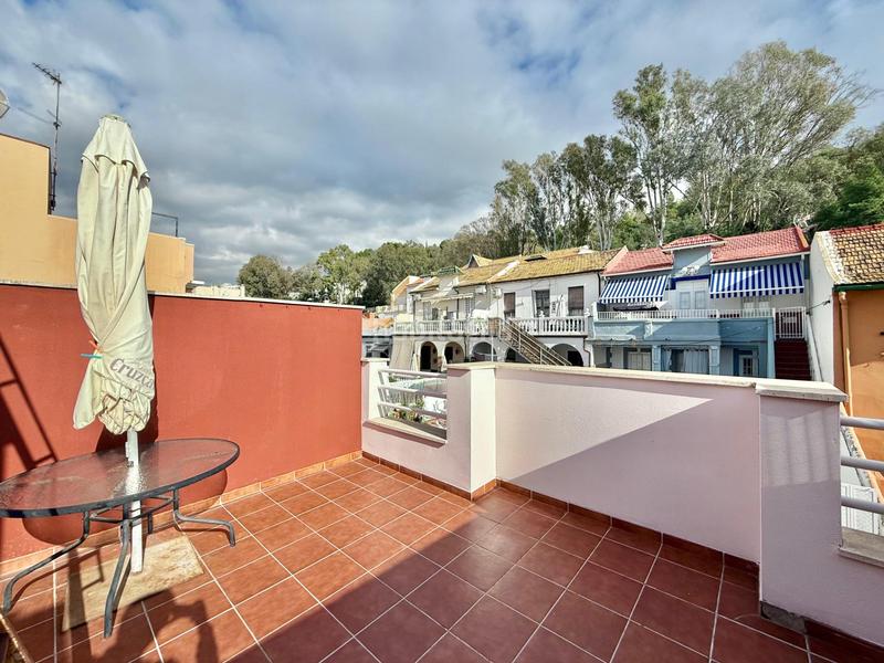 Foto 1c7f1b27-5f1f-47e1-ab6d-c1d59a105518. Ático fantastico atico con terraza en Olletas - Sierra Blanquilla Málaga