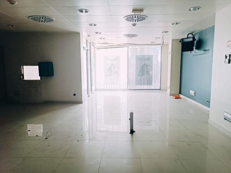 Foto 042d3bb1-42db-44ab-9e03-e843ec01b2cd. Local comercial a kandinsky 6 a El Tejar - Hacienda Bizcochero Málaga