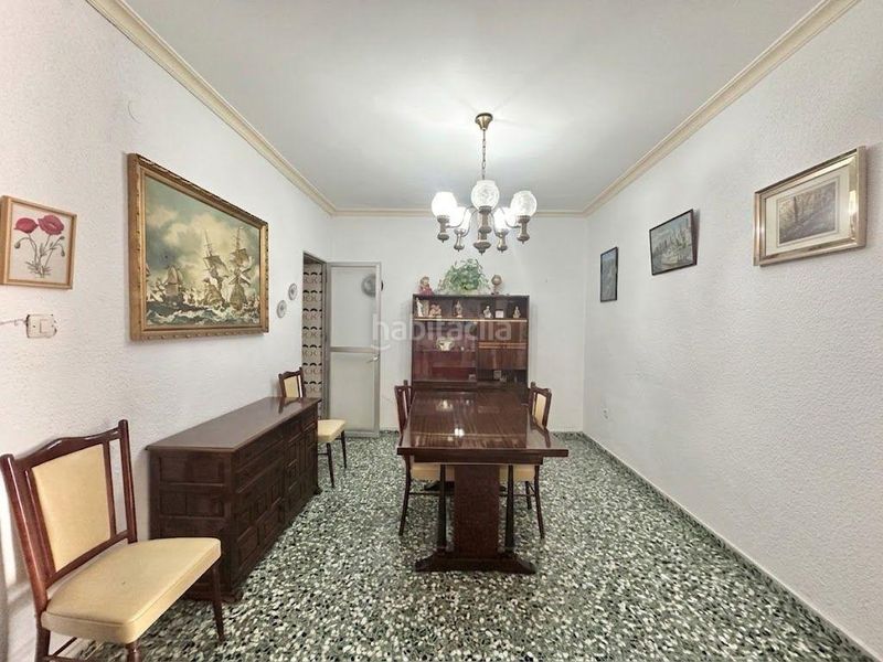 Foto f394a7db-0cac-4f5d-9524-7f4fc47907d3. Casa a Parque Victoria Eugenia Málaga